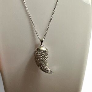 Elegant Silver Wing Pendant Necklace